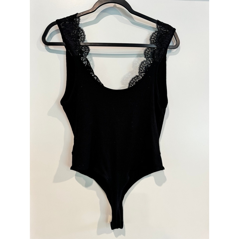Lulus Black Ribbed Lace Trim V-Neck Sleeveless Thong Bodysuit XL